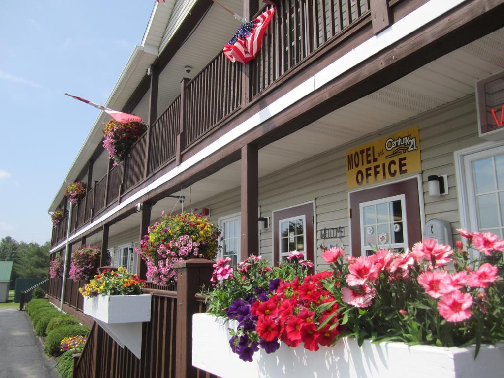 Bishops Country Inn Motel 잭맨 외부 사진